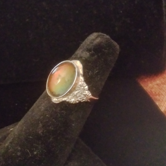 Mood Ring - Picture 2 of 4